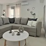 アパート Idene Penthouse *